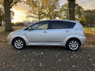 Toyota Corolla-verso  picture 2