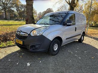 krockskadad bil auto Opel Combo VAN 2012/1