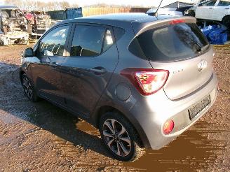 Hyundai I-10 1.0 Sky picture 5