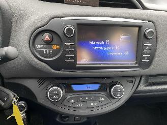 Toyota Yaris 1.5 Hybrid 5drs picture 55