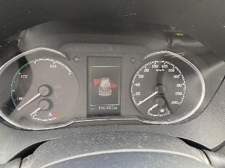 Toyota Yaris 1.5 Hybrid 5drs picture 42