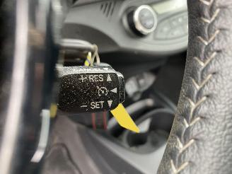 Toyota Yaris 1.5 Hybrid 5drs picture 36