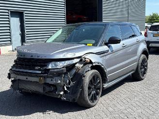 uszkodzony samochody osobowe Land Rover Range Rover Evoque 2.2 SD4 16V 5-drs. SUV 4Dr Diesel 2.179cc 140kW (190pk) 4x4 2014/5