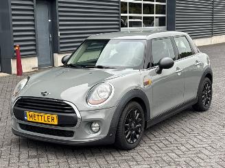 damaged passenger cars Mini One 1.5 D 12V One D Hatchback 4Dr Diesel 1.496cc 70kW (95pk) 2016/8