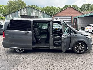 Mercedes EQV EQV AMG 300 MPV  Elektrisch  150kW (204pk) picture 12