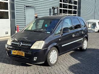 Vaurioauto  passenger cars Opel Meriva 1.6 16V MPV  Benzine 1.598cc 74kW (101pk) FWD 2003/6