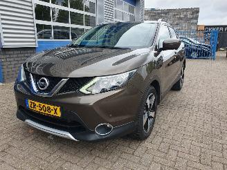 uszkodzony samochody osobowe Nissan Qashqai 1.2 Connect Edition Automaat 2015/6