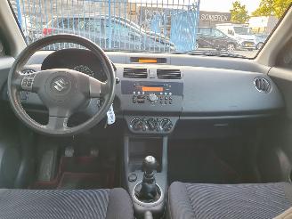 Suzuki Swift 1.3 Exclusive picture 17