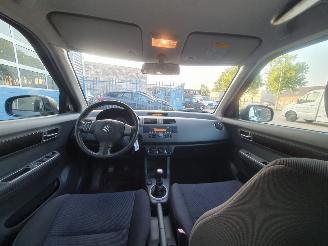 Suzuki Swift 1.3 Exclusive picture 16