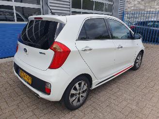 Kia Picanto 1.0 CVVT X-treme picture 5