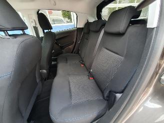 Peugeot 208 1.2 PureTech Signature picture 23