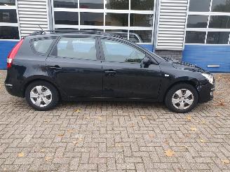 Hyundai I-30 CW 1.4i Blue Dynamic picture 6