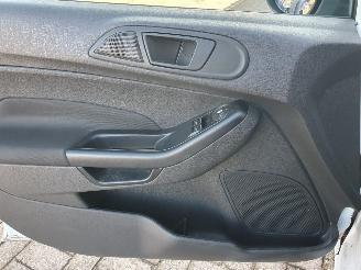 Ford Fiesta 1.25 picture 11