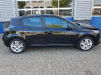 Renault Clio E-TECH FULL HYBRID 1.6 145 evolution picture 6