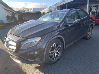 uszkodzony samochody osobowe Mercedes GLA 200 Prestige AUOTMAAT PRACHTIG!!! 2015/4