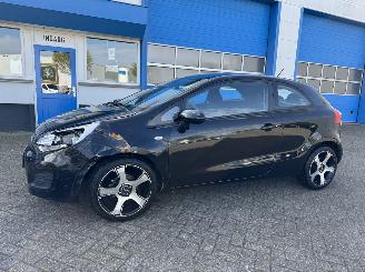dommages Kia Rio 1.2 CVVT  COMFORT PACK