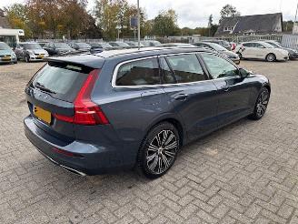 Volvo V-60 2.0 B3 Inscription automaat picture 3