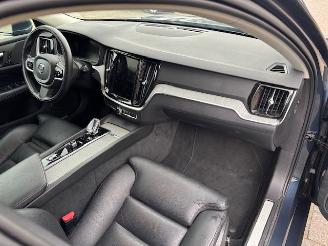 Volvo V-60 2.0 B3 Inscription automaat picture 14