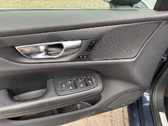 Volvo V-60 2.0 B3 Inscription automaat picture 16