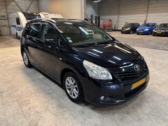 škoda osobní automobily Toyota Verso 2.0 D-4D Business Clima 2012/5