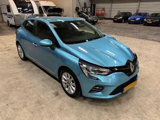 skadebil auto Renault Clio 1.0 TCE ZEN 5-drs (km 30.680 nap) 2020/1