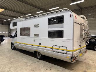 Dethleffs  2.5 TDI  Burstner A 645 Stapelbed 6-persoons picture 5