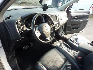 Mitsubishi Outlander 2.0 PHEV INSTYLE picture 11