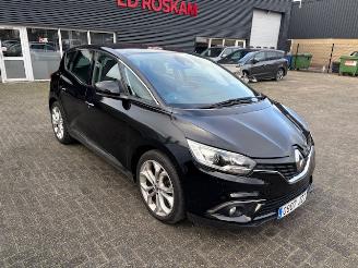 Avarii autoturisme Renault Scenic 1.5 DCI 81kw  Clima Navi 2017/6