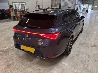 Seat Leon 1.5 eTSI FR Intense DSG 150pk picture 4