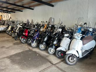 Sym  Partij 47 scooters picture 1