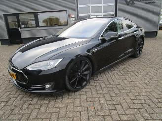 Voiture accidenté Tesla Model S 85 Base 2014/11