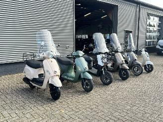 Sym  Partij 6 scooters picture 2