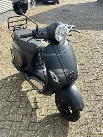 AGM  VX50 picture 7
