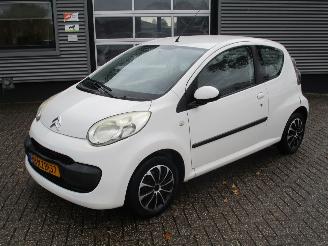 Vaurioauto  passenger cars Citroën C1 1.0-12V Seduction 2009/2