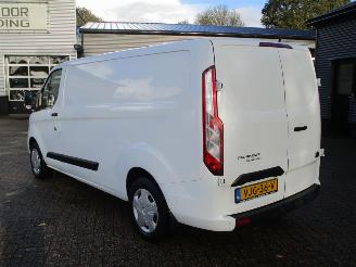 Ford Transit Custom 320 2.0 TDCI L2H1 Limited picture 3