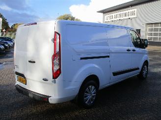 Ford Transit Custom 320 2.0 TDCI L2H1 Limited picture 5