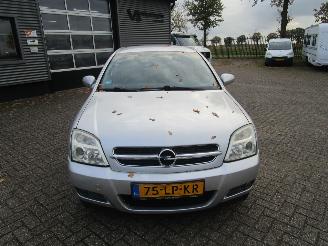 Opel Vectra GTS 2.2-16V picture 8
