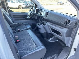Peugeot Expert 2.0 BlueHDI 120 Standard Automaat picture 11