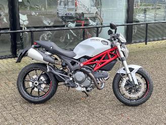 Ducati Monster 796  picture 2