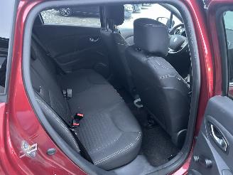 Renault Clio 0.9 TCE Limited picture 12