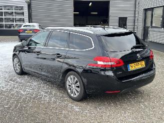 Peugeot 308 SW 1.2 PureTech Blue Lease Premium picture 3