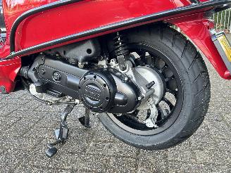 Vespa  Sprint 50 Iget picture 17