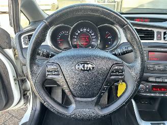 Kia Cee d 1.4 CVVT picture 15