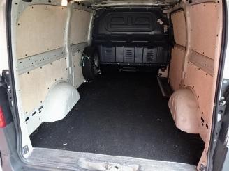 Mercedes Vito 111 CDI 118239 km !!!!!!!!! rijdbare schade picture 19