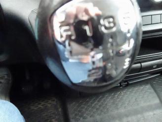 Iveco Daily 35S15V 2.3 352 H2 L 32zits airco 3500kg ahk picture 26