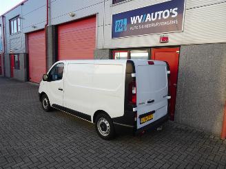 Renault Trafic 1.6 dCi T27 L1H1 Comfort 3 zits airco picture 2