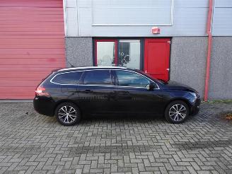 Peugeot 308 SW 1.2 PureTech Blue Lease Premium let op nieuwe motor !!!!!!! picture 14