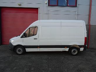 Mercedes Sprinter 314 2.2 CDI L2H2 3 zitter picture 5