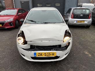 Fiat Punto 1.2 Pop  AIRCO Hatchback 3-dr. picture 6