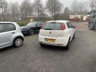 Fiat Punto 1.2 Pop  AIRCO Hatchback 3-dr. picture 12